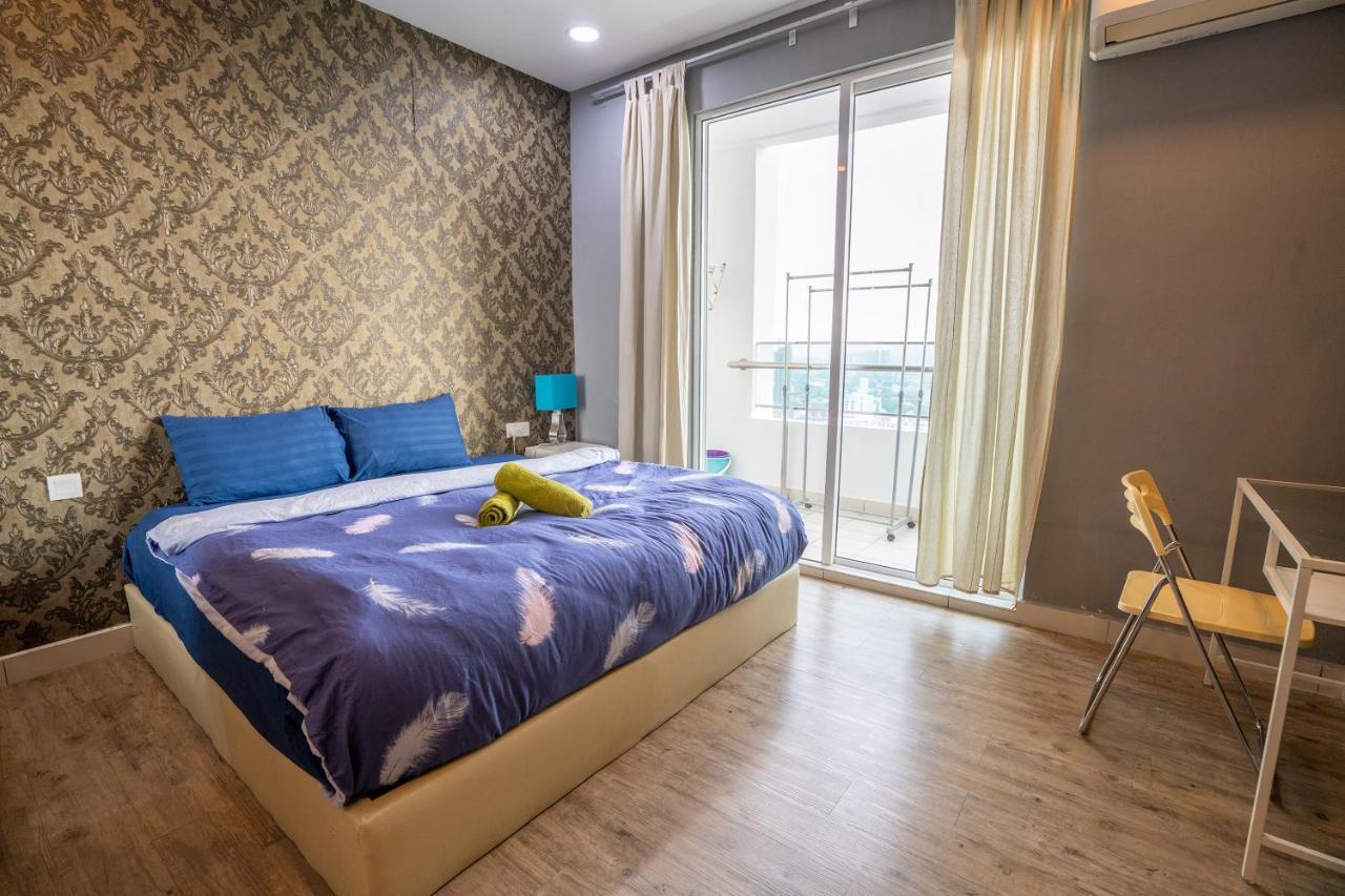 Seaview Mansion One Apartment George Town