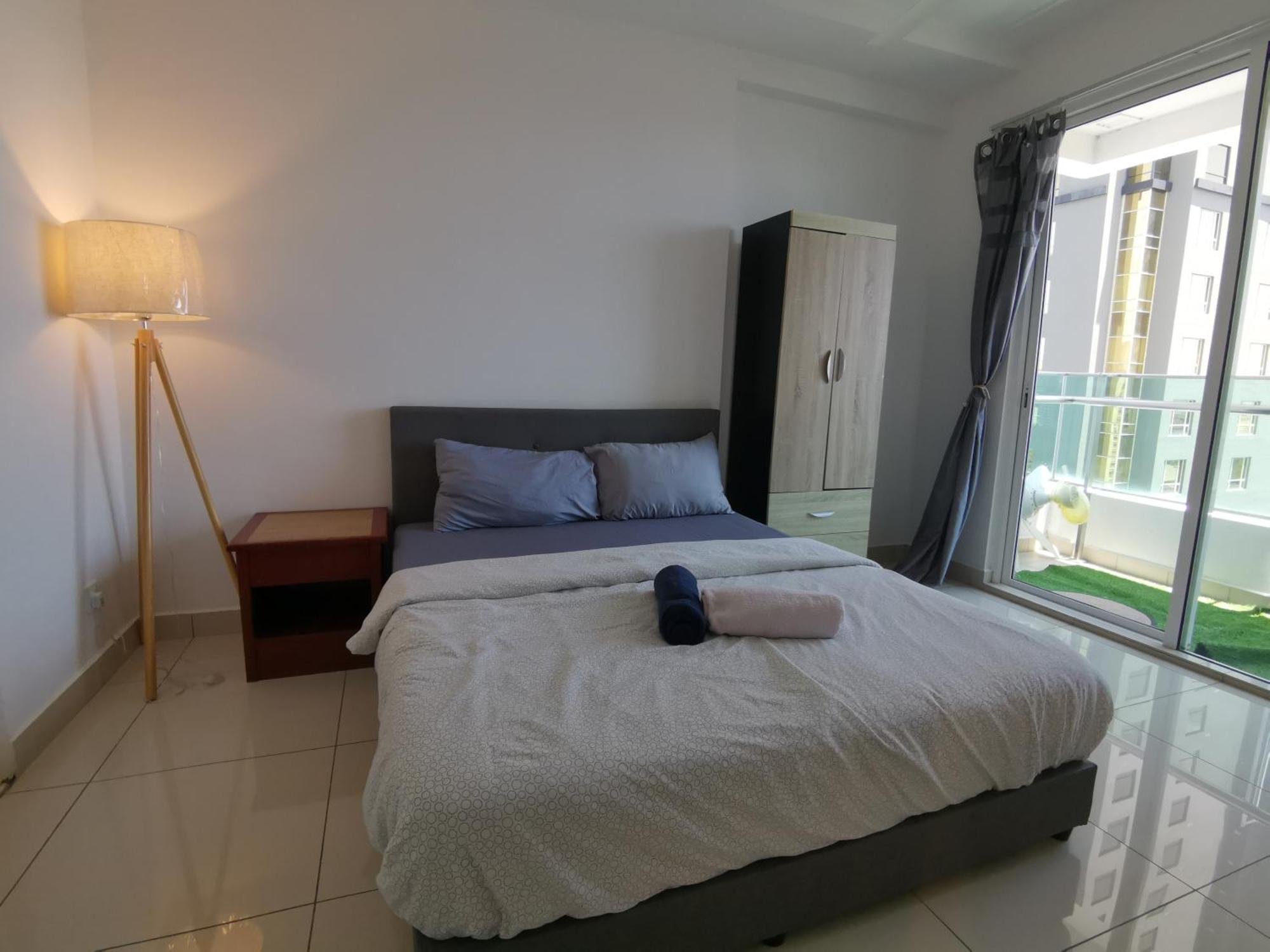 Seaview Mansion One George Town