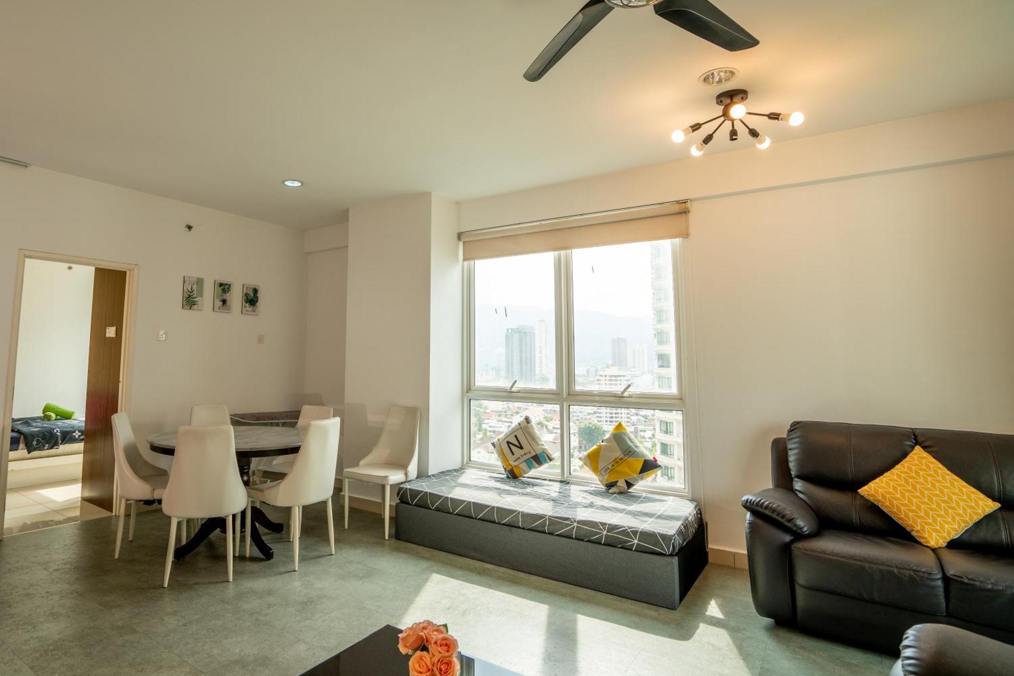 Apartment Seaview Mansion One George Town