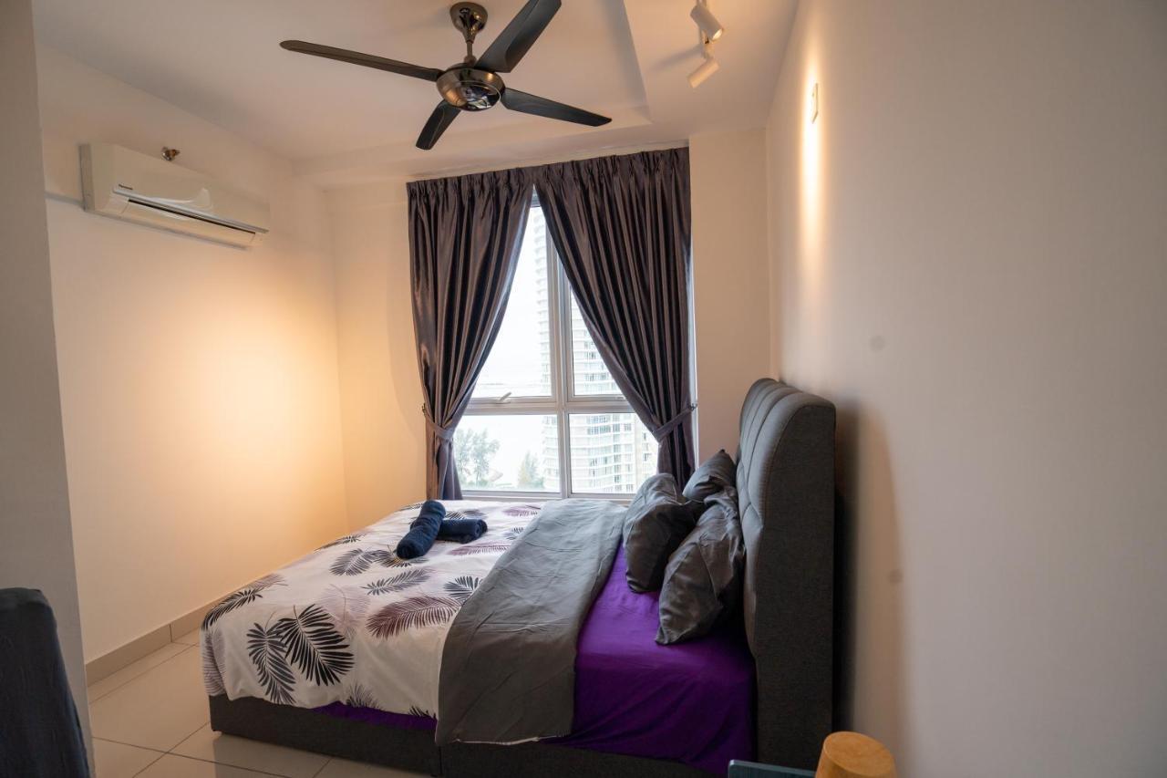 Seaview Mansion One George Town