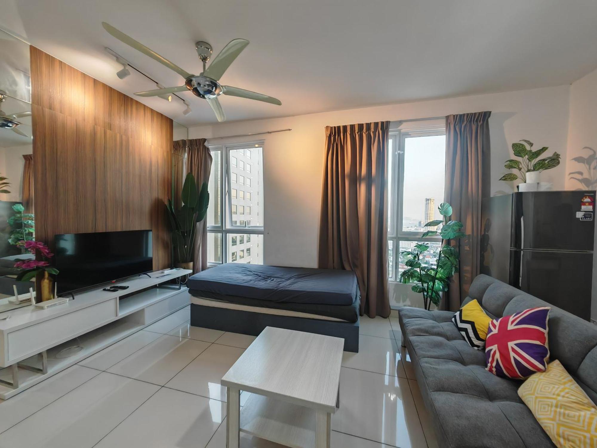 Seaview Mansion One George Town